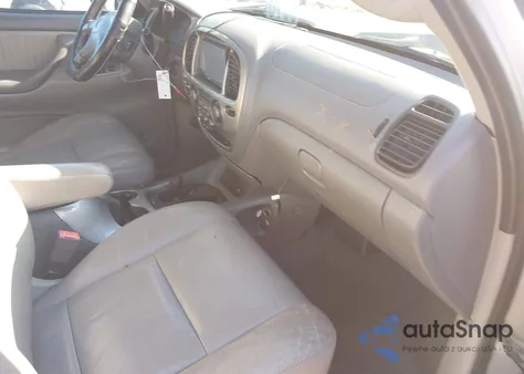 2001 Toyota Sequoia Limited V8 from USA, damaged, VIN 5TDBT48A11S003945